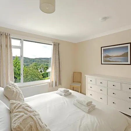 2 Bed In Oc-lr060 Holiday home