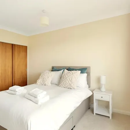 Holiday home 2 Bed In Oc-lr060 *