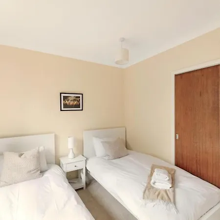 2 Bed In Oc-lr060 * Ambleside